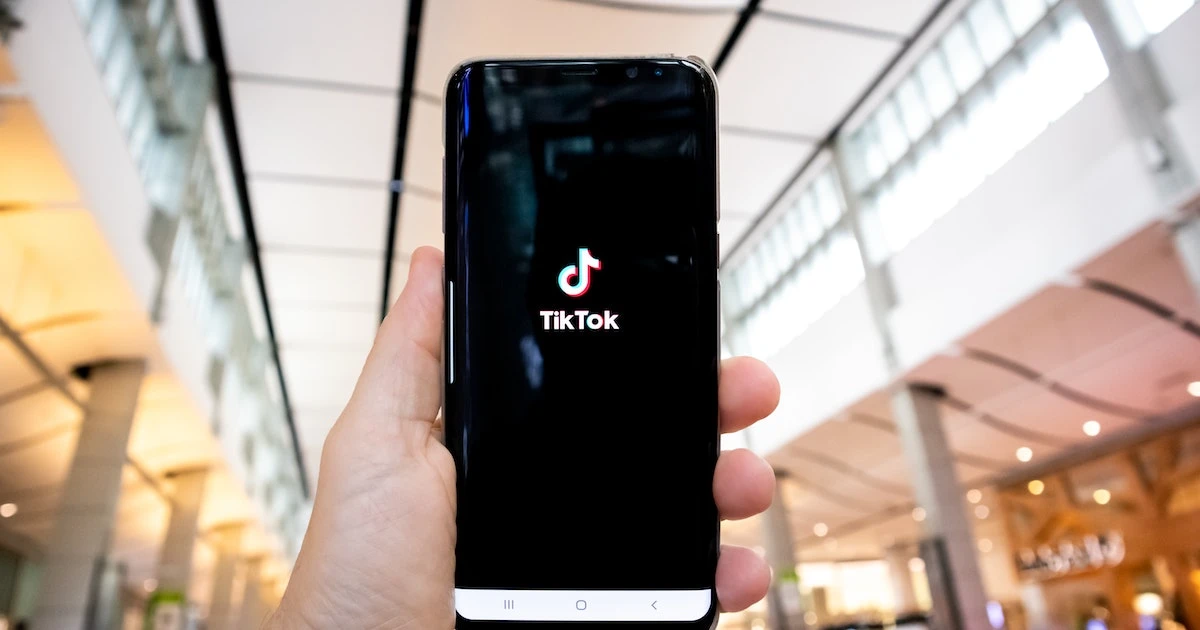 Canada interzice TikTok pe dispozitivele guvernamentale. SUA stabilește termenul limită pentru eliminarea tiktok -ului de pe dispozitivele federale